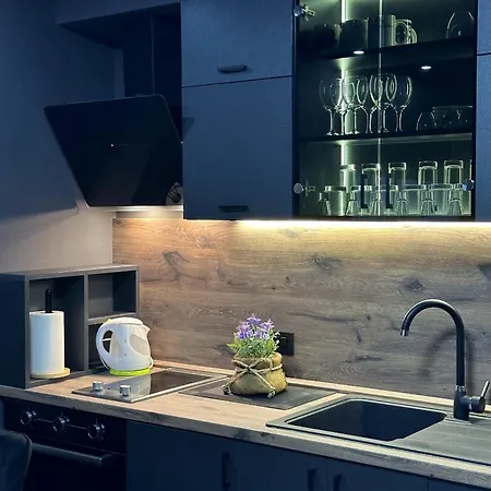 Moonlight Downtown *