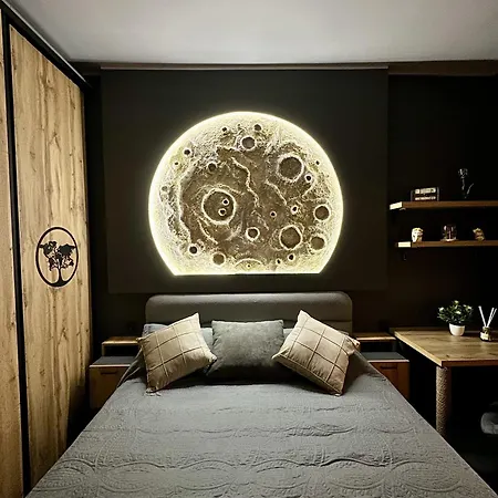 Moonlight Downtown * Skopje