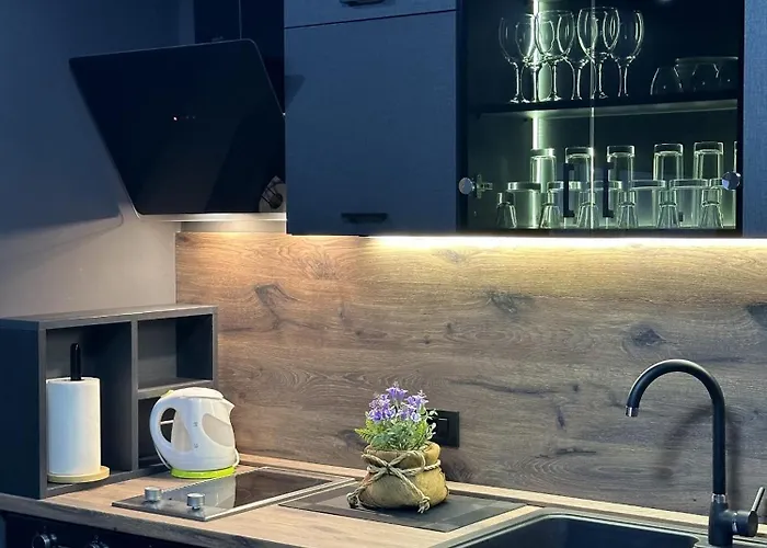 Moonlight Downtown *